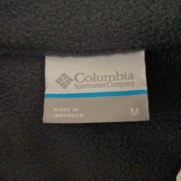 Columbia 1/4 zip pullover - Picture 2 of 4